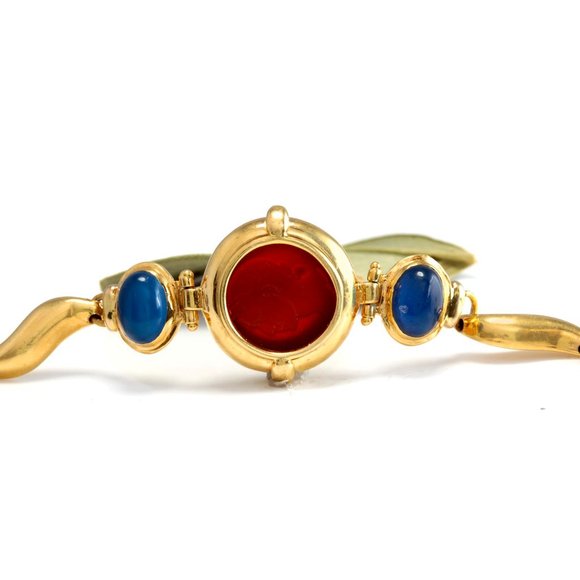 GIROVI Very Impressive Cameo Carnelian Inlay and Sapphire  Cameo Carnelian Inlay& Sapphire 18KY Gold Bracelet